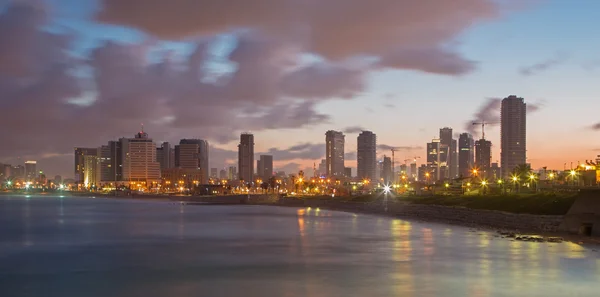 TEL AVIV, ISRAEL - MARCH 2, 2015: Tel Aviv panorama in the morning. — Stok fotoğraf