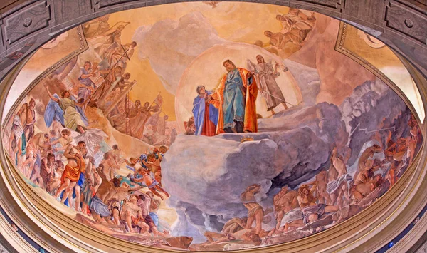 Brescia Italia Toukokuu 2016 Fresco Last Judgment Cupola Church Chiesa — kuvapankkivalokuva