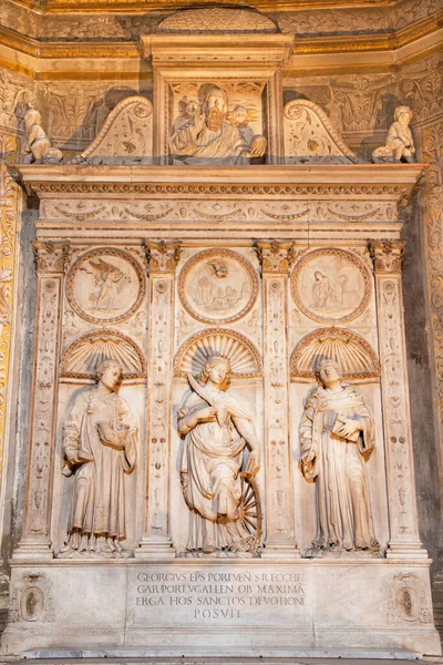 Rzym Włochy Marca 2016 Marmurowy Ołtarz Kaplicy Costa Kościele Bazylika — Zdjęcie stockowe