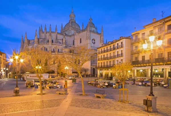 Segovia Španělsko Duben 2016 Náměstí Plaza Mayor Ranní Trh Katedrála — Stock fotografie