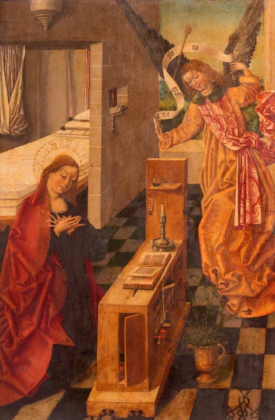 AVILA, SPAIN, APRIL - 18, 2016: Garcia del Barco 'nun 1496 tarihli Annunciation paint in Catedral de Cristo Salvador in chapel Capilla De Nuestra Senora De Gracia.