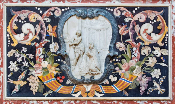 布里塔尼亚 意大利 2016年5月22日 未知艺术家从17岁开始在教堂圣玛丽亚 德尔卡明教堂旁边圣坛上的石雕 — 图库照片