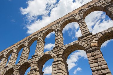 Segovia - Aqueduct kemerleri.