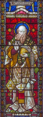 Roma, İtalya - 9 Mart 'ta. 2016: Çalışma odası Clayton and Hall 'un All Saints Anglikan Kilisesi' nin mozaik camında Aziz John (19cent)..)