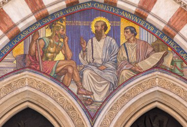 ROME, ITALY - 24 Mart 2015: George Breck 'in Aziz Paul Mozaik Öğretileri (1909) kilisenin ana kapısı Chiesa di San Paolo dentro le Mura.