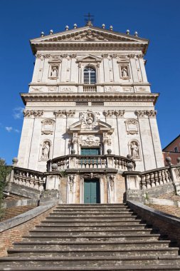 ROMA, İTALYA - 11 Mart 2016 Kilisenin cephesi Chiesa di Santi Domenico e Sisto.
