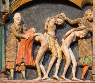 AVILA, SPAIN, APRIL - 19, 2016: Roma polikrom cenaze anıtı Cenotafio de los Santos Hermanos Marwheels in church Basilica de San Vicente (12 cent..)