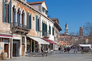 VENICE, İtalya - 12 Mart 2014: Campo Francesco Moresini Meydanı.