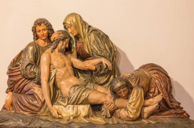 BERLİN, Almanya, ŞUBAT - 16, 2017: Haç 'ın İfadesi. Dominiklilerin Aziz Pauls Kilisesi 'nin ana mihrabına bilinmeyen bir sanatçı tarafından oyulmuş yardım (1915).).