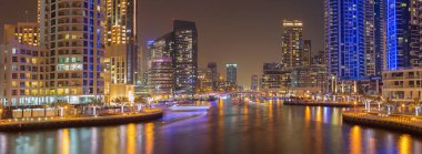 DUBAI, BAE - 28 Mart 2017 'de Marina' da.