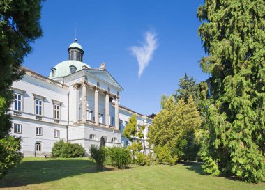 Topolcianky - Şato ve park.