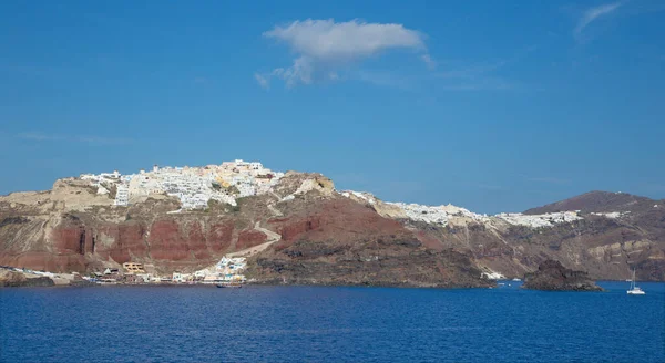 Santorini - Caldera uçurumlarındaki Oia (Ia).