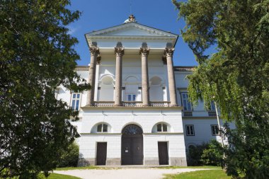 Topolcianky - Kale kapısı.