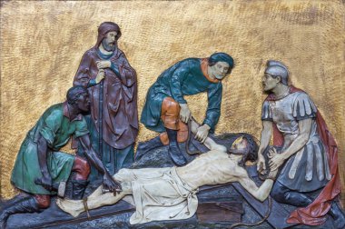 LONDON, GREAT BRITAIN - 17 Eylül 2017: Kurtarma İsa 'sı St. Mary Pimlico kilisesindeki çarmıha gerildi..