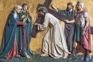 17 Eylül 2017 'de İsa, St. Marys Pimlico kilisesinde annesiyle tanışır ve 20 cent' in başından beri bilinmeyen bir sanat eseri ile karşılaşır..