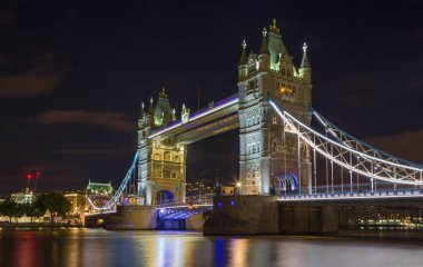 Londra - Gece Kule Köprüsü.