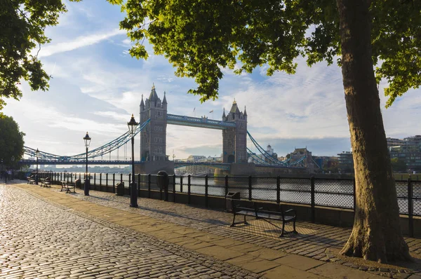 London Promenade Und Tower Bridge Morgenlicht — Stockfoto