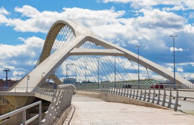 Zaragoza - Üçüncü Milenyum Köprüsü - Puente del Tercer Milenio.