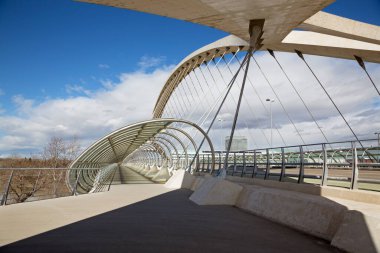 Zaragoza - Üçüncü Milenyum Köprüsü - Puente del Tercer Milenio.