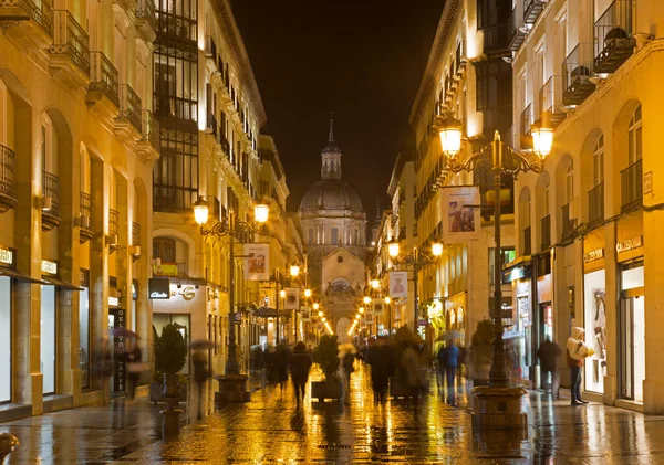 Zaragoza スペイン 2018年3月1日 雨の夜の大聖堂 ピラールとアルフォンソ1世 — ストック写真