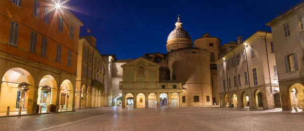 Reggio Emilia Piazza San Prospero Zmierzchu — Zdjęcie stockowe