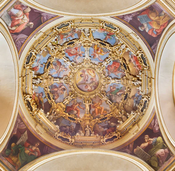 Reggio Emilia Italy Апреля 2018 Года Боковой Купол Церкви Tempio — стоковое фото