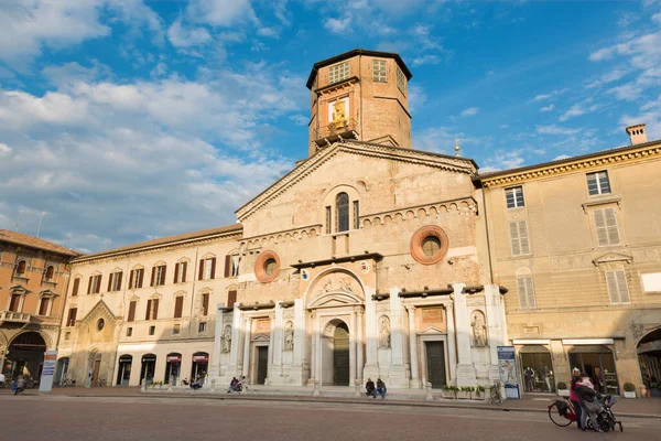 Regio Emilia Italy April 2018 Piazza Del Duomo Square — стокове фото