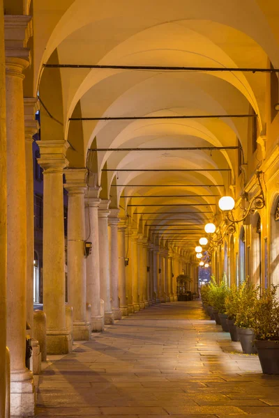 Modena Pórticos Cidade Velha Pela Manhã — Fotografia de Stock