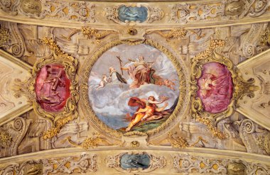 MODENA, İtalya - 14 Nisan 2018: 18 'den itibaren Sigismondo Caula ve Antonio Mannini' nin Chiesa di San Barnaba kilisesindeki barok tavan freski..