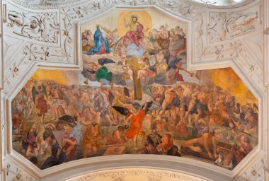 PRAGUE, CZECH REPUBLIC - 18 Ekim 2018: Josef Fhrich 'in çalışmalarından sonra 1875' te yayınlanan Svateho Ignce adlı kilisenin son kararı.