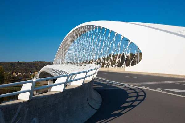 Praga Moderna Ponte Arqueada Trjsky Mais — Fotografia de Stock