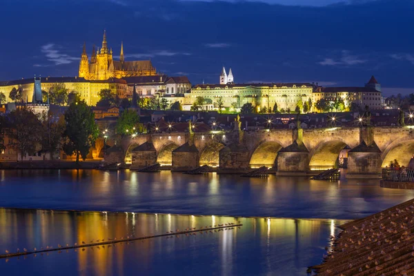 Прага Карловий Міст Замок Собор Від Променади Над Річкою Влтава — стокове фото