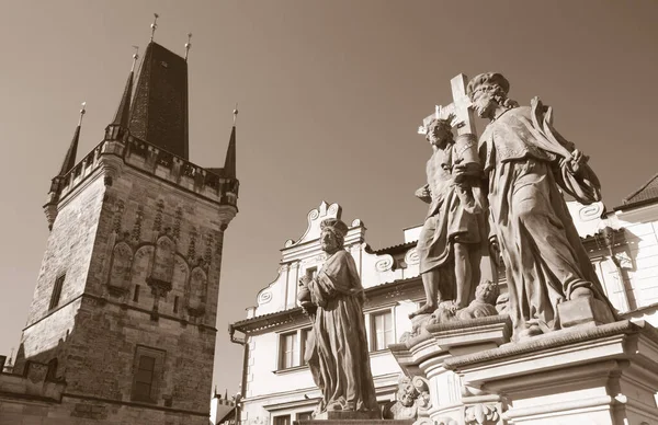 Praga Staue Barroco San Cosmos San Damián Cristo Desde Puente —  Fotos de Stock