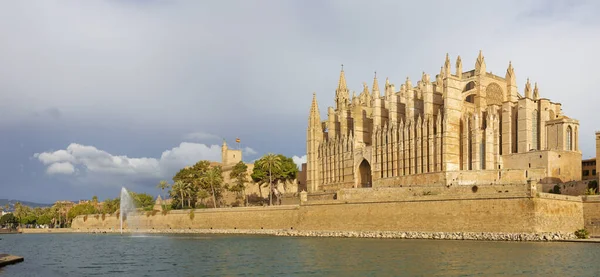 Palma Mallorca Katedralen Seu Och Almudaina Palats — Stockfoto