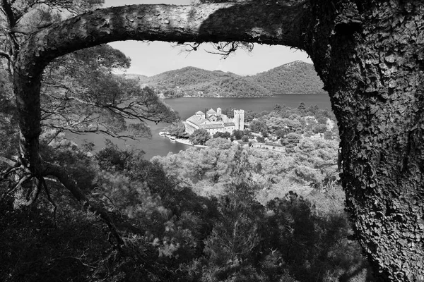 Chorvatsko Benediktinský Klášter Marie Ostrově Mljet — Stock fotografie