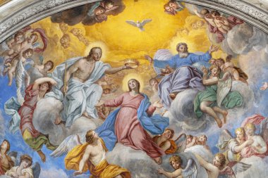 ACIREALE, ITALY - 11 Nisan 2018: Pietro Paolo Vasta 'nın Chiesa di San Camillo kilisesinin ana sahnesinde Meryem Ana Taç Giyme Töreni freski (1745 - 1750)).