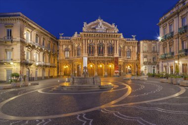 Catania - Tiyatro - Massimo Bellini Tiyatrosu