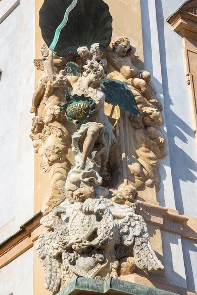 Praga República Checa Septiembre 2010 Estatua Barroca San Miguel Fachada — Foto de Stock