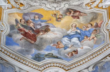 ACIREALE, İtalya - 11 Nisan 2018 Pietro Paolo Vasta 'nın Chiesa di San Camillo kilisesinde Lekesiz Gebeliğin tavan freski).