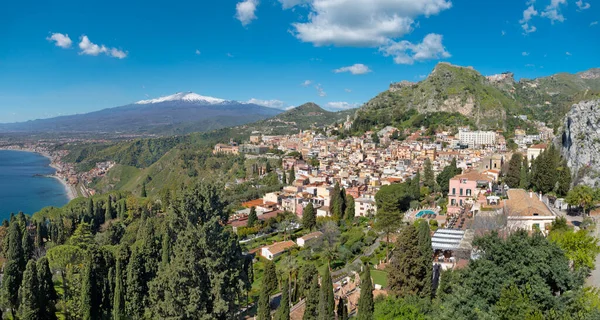 Taormina Och Etna Vulkan Bakgrunden Sicilien — Stockfoto