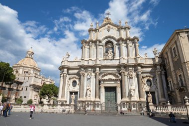 CATANIA, ITALY - 8 Nisan 2018: The Basilica di Sant 'agata and church Chiesa della Badia di Sant' Agata.