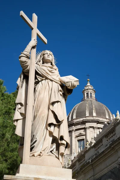 Katanien Italien April 2018 Statyn Agatha Framför Basilica Sant Agata — Stockfoto