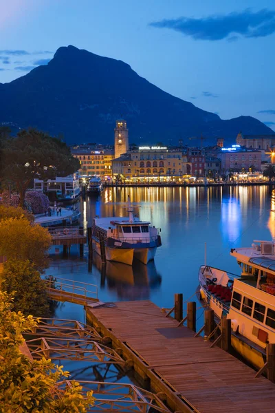 Riva Del Garda Italy June 2019 City South Alps Backgound — Stock Photo, Image