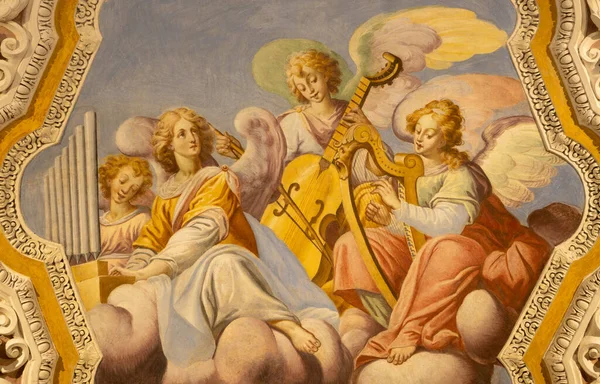 Ossuccio Włochy Maj 2015 Barokowy Chór Fresków Aniołów Instrumentami Muzycznymi — Zdjęcie stockowe
