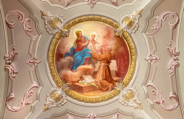 Menaggio Italia Mayo 2015 Fresco Neobaroque Antonio Padua Iglesia Chiesa — Foto de Stock