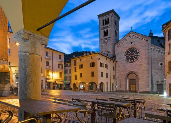 Côme Basilique San Fedele Place Crépuscule — Photo