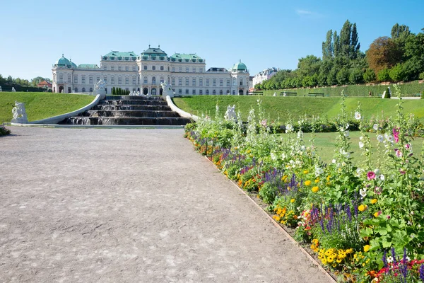 Vídeň Rakousko Června 2014 Ráno Fontána Zahrada Paláce Belvedere — Stock fotografie