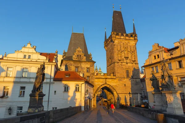 Praga Torre Oeste Del Puente Carlos Luz Mañana — Foto de Stock