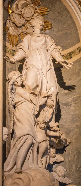 Arco Italien Juni 2018 Die Skulpturengruppe Mariä Himmelfahrt Der Kirche — Stockfoto