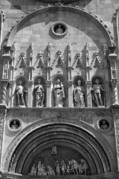 Como Talya Mayıs 2015 Rodari Ailesinin Heykeltıraşları Tarafından Duomo Nun — Stok fotoğraf